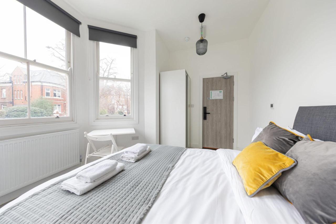 The Anson Hotel - Conveniently Located Sweet Space Near Transportation Stations Londra Esterno foto