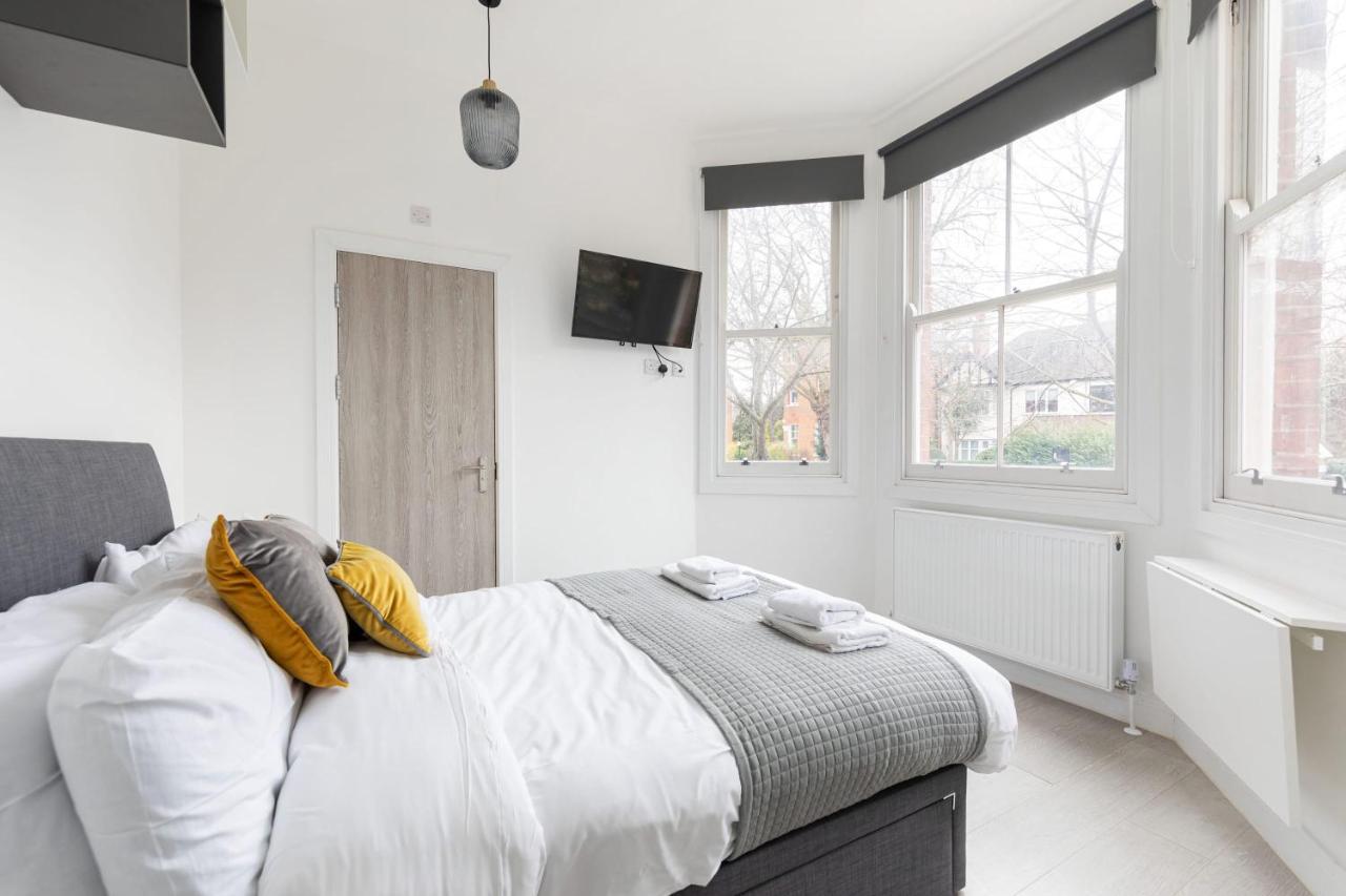 The Anson Hotel - Conveniently Located Sweet Space Near Transportation Stations Londra Esterno foto